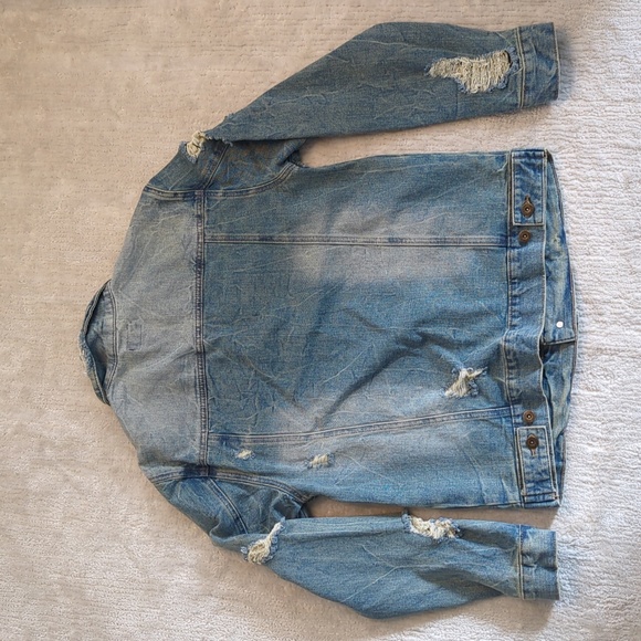 REQUEST Distressed Jean Jacket - Picture 2 of 6